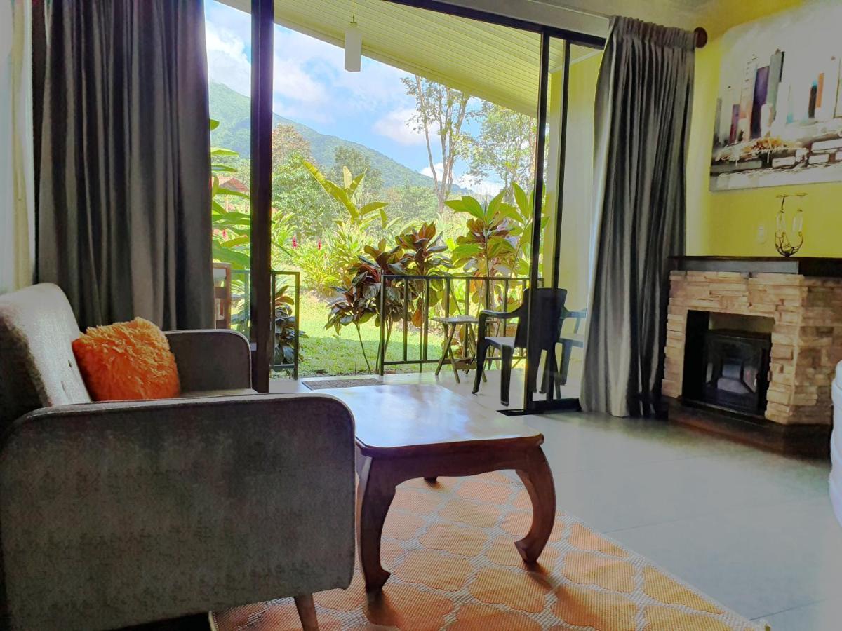 Yellow Tree Suites La Fortuna Exterior foto